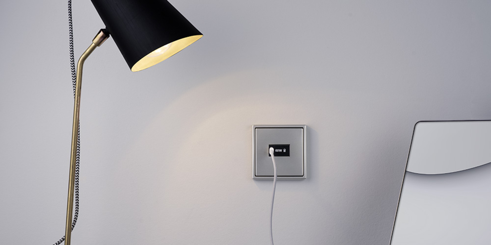 Ladegerät USB PD 60 bei Elektroanlagen Jörg Komischke in Dresden